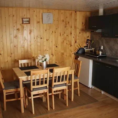 بيت خشبي Ranczo U Ani *